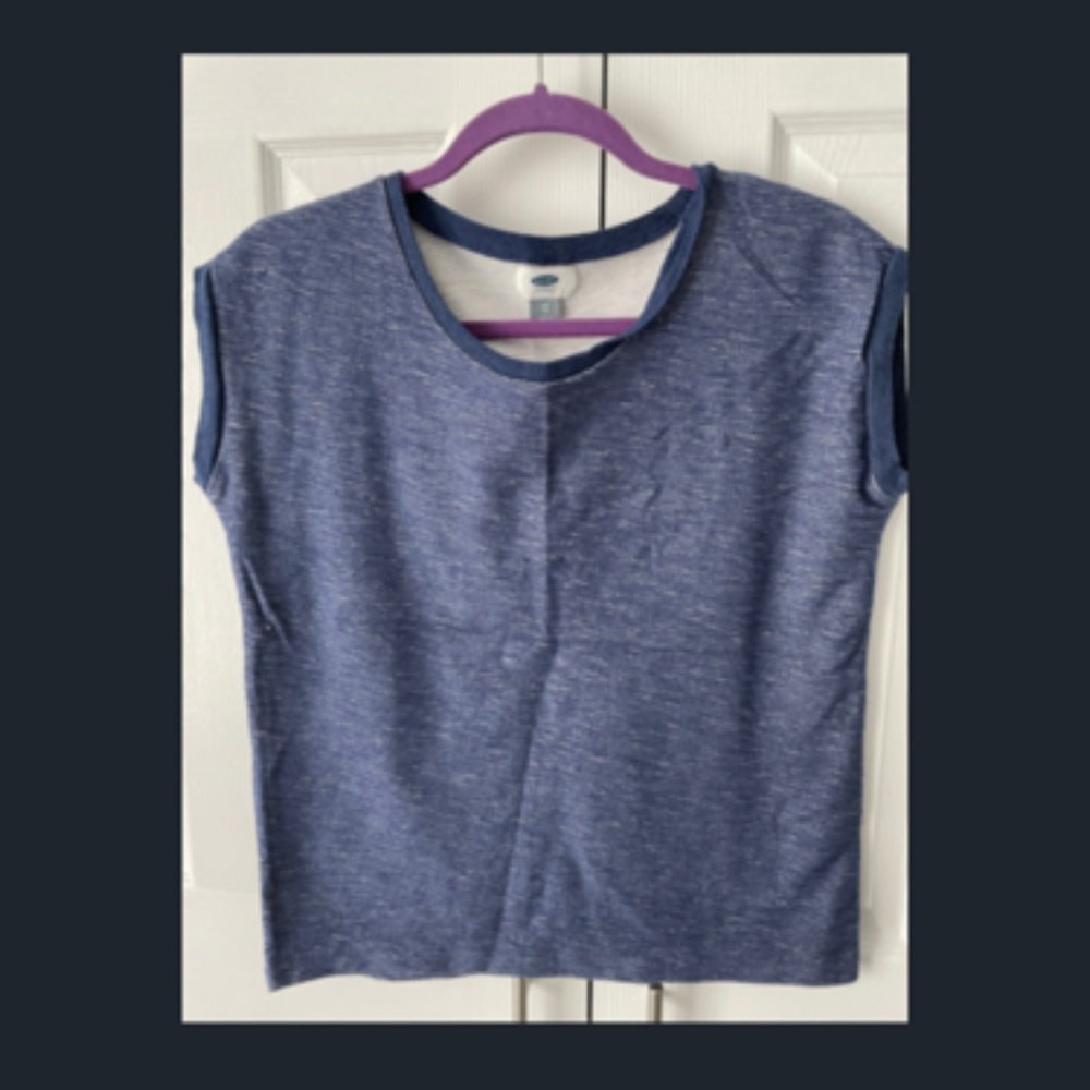 Short sleeve workout sweatshirt